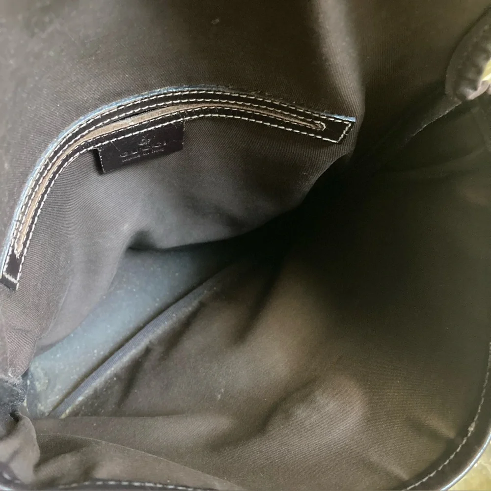 SOLD!  Gucci Flap Messenger GG Coated Canvas bag - Picture 13 of 15